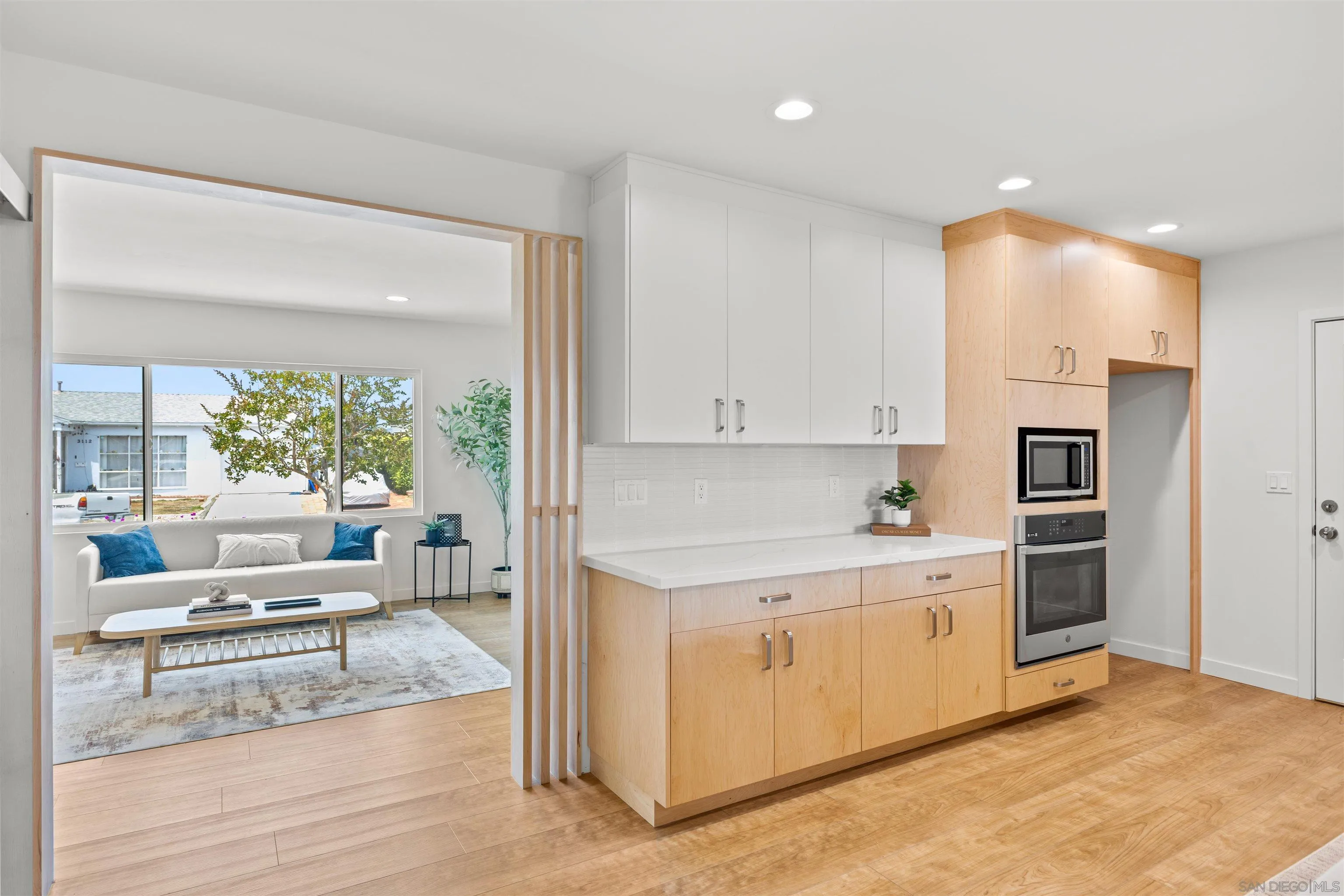 https://cdn.realtyfeed.com/cdn/127/260005903/976a7268c57b76d57e9f8fa49cb39e19.webp