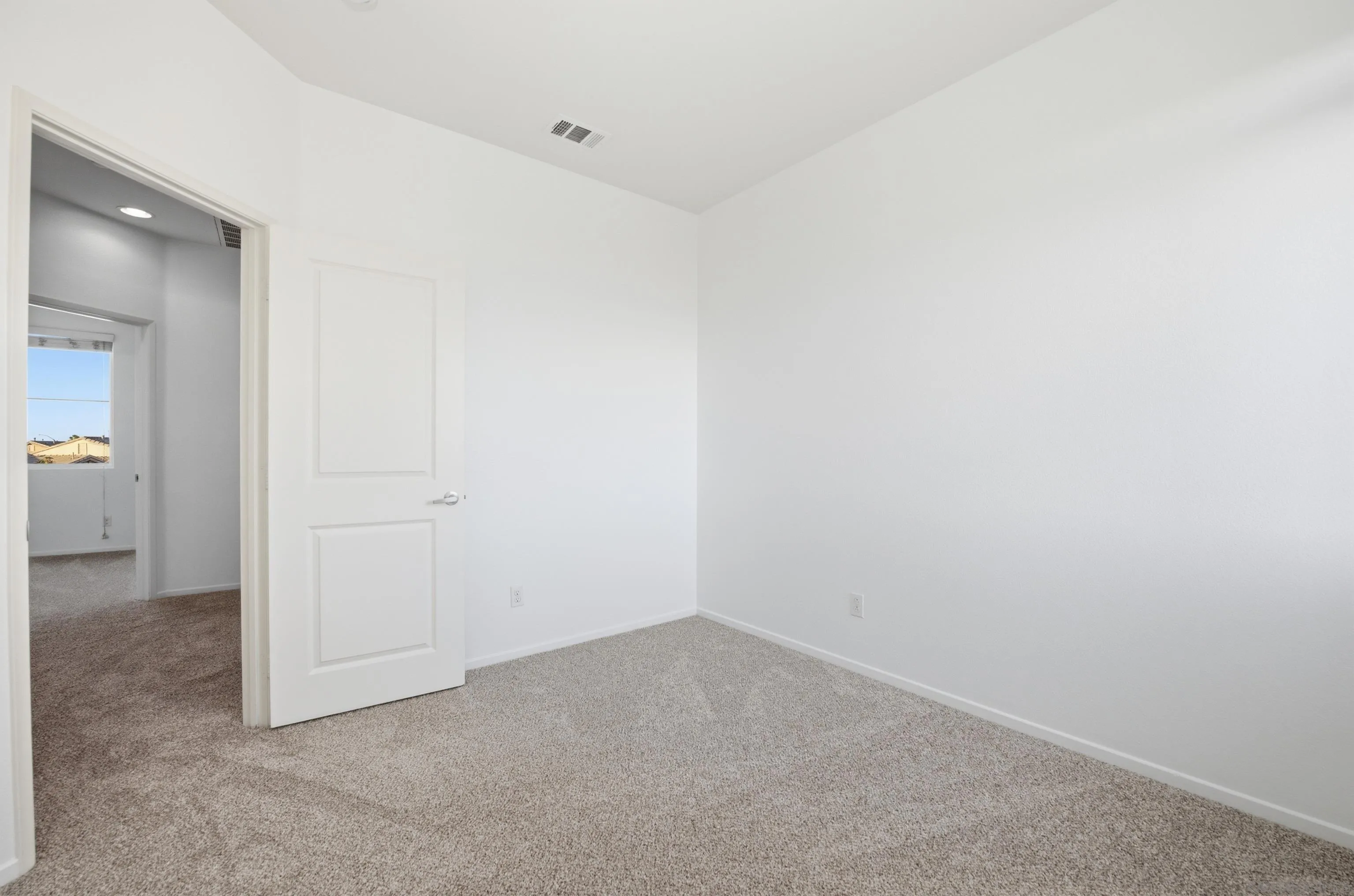 Photo #23: 260005906 Listing: Photo #23