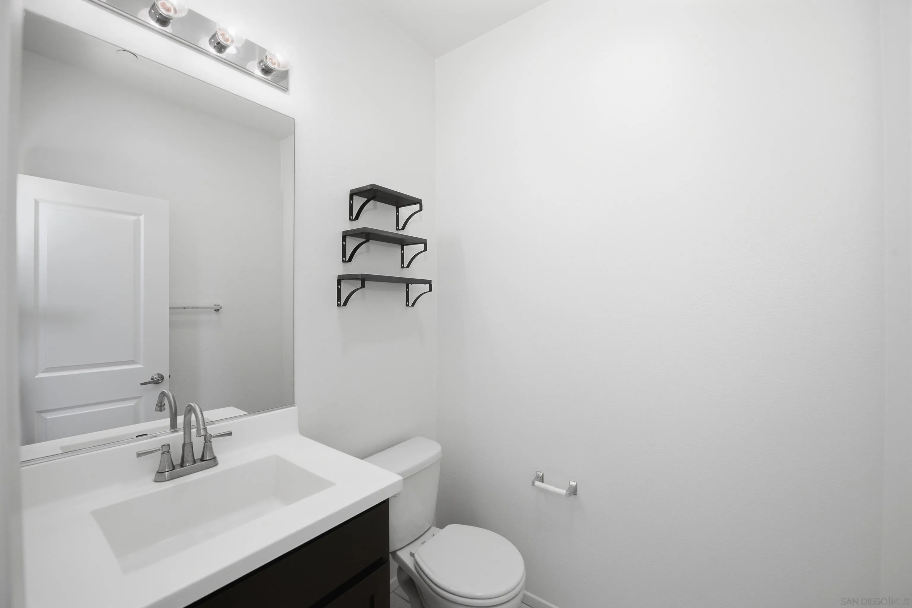 Photo #16: 260005906 Listing: Photo #16