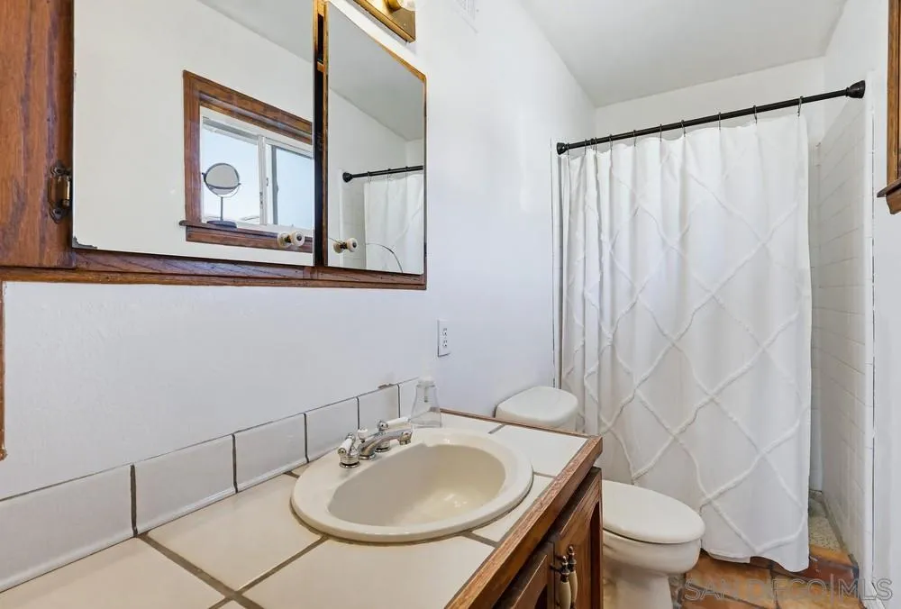 https://cdn.realtyfeed.com/cdn/127/260005907/1b7a7026748d73d624ffe3248ae55fbc.webp