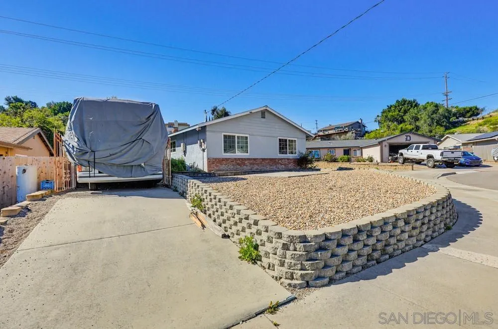 https://cdn.realtyfeed.com/cdn/127/260005907/212b7b051a8b93be1b8c7cc02bbeb8a3.webp