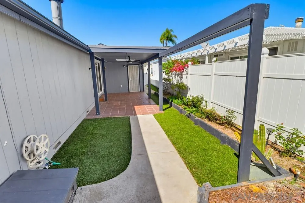 https://cdn.realtyfeed.com/cdn/127/260005910/07175102f2a2186028d081c2c8f48308.webp