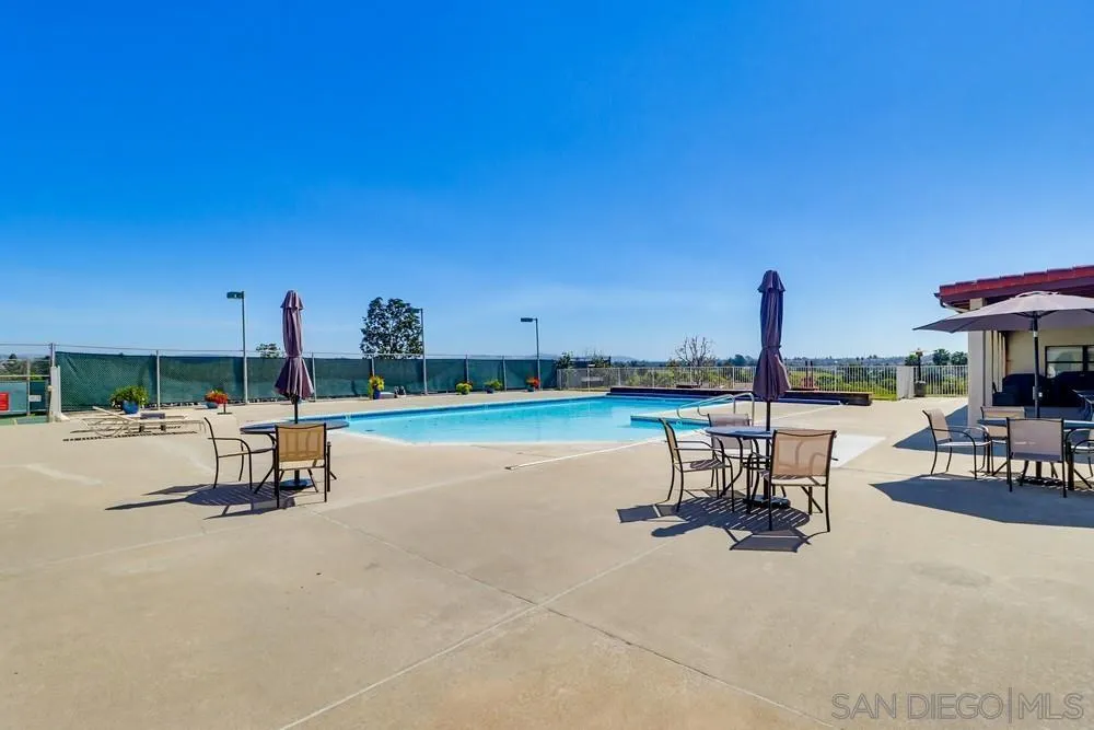https://cdn.realtyfeed.com/cdn/127/260005910/20182fa1bfee26c8cad56b0110c49733.webp