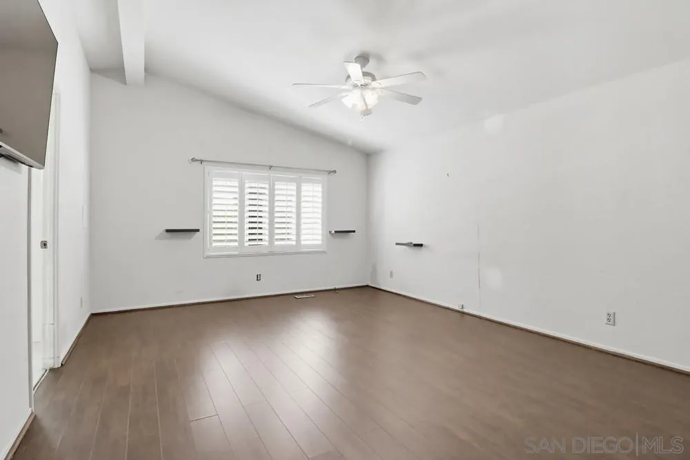 https://cdn.realtyfeed.com/cdn/127/260005910/6010be991c7abf1ea479fe254955a9a6.webp