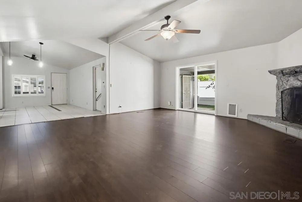 https://cdn.realtyfeed.com/cdn/127/260005910/b3cd0230cf0327615c95af4719bb6fbf.webp