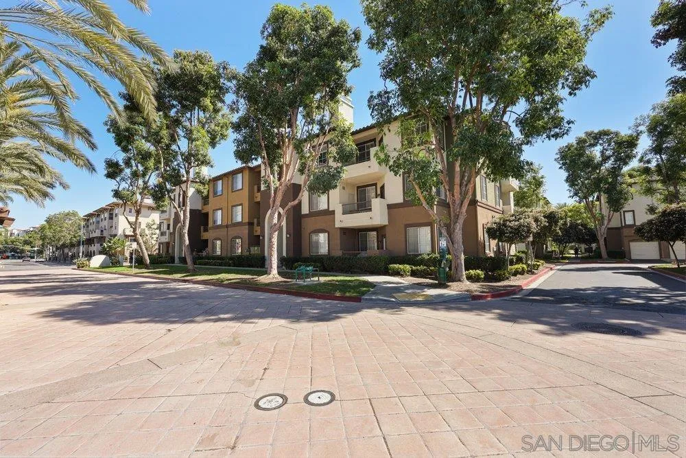 https://cdn.realtyfeed.com/cdn/127/260005911/87143e216d488dea74603d834a1dbcb8.webp