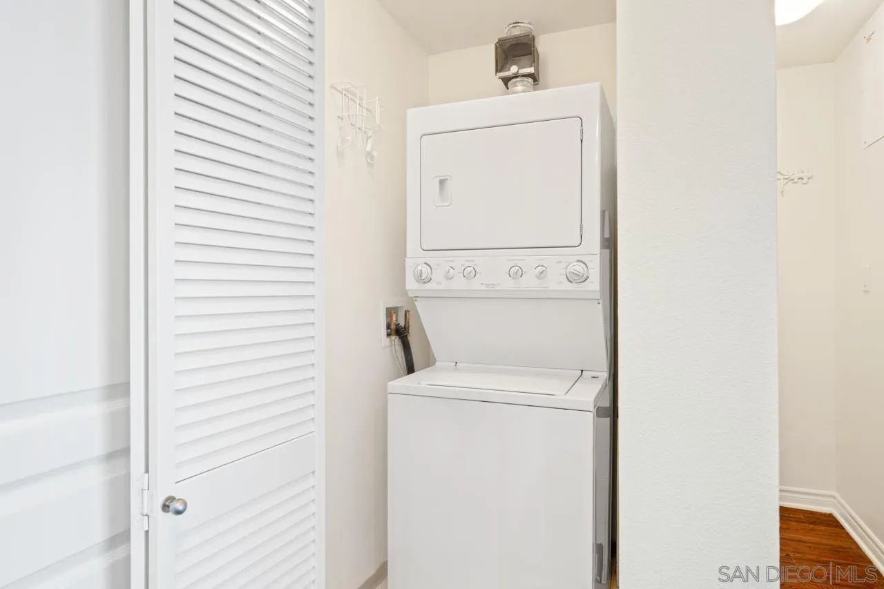 Photo #27: 260005922 Listing: Photo #27
