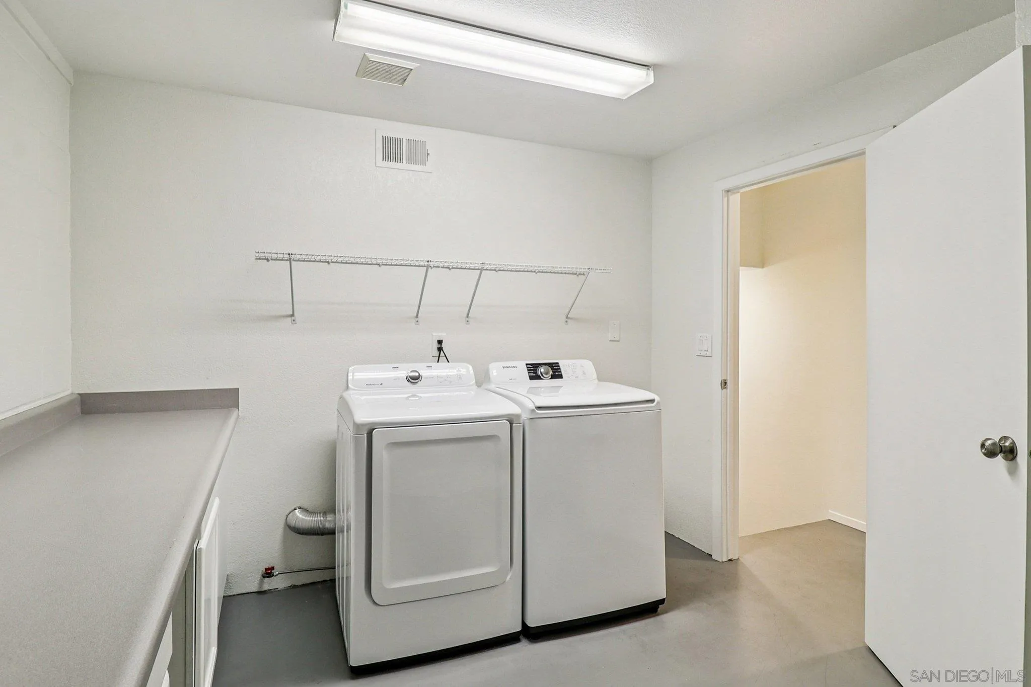 Photo #23: 260005924 Listing: Photo #23