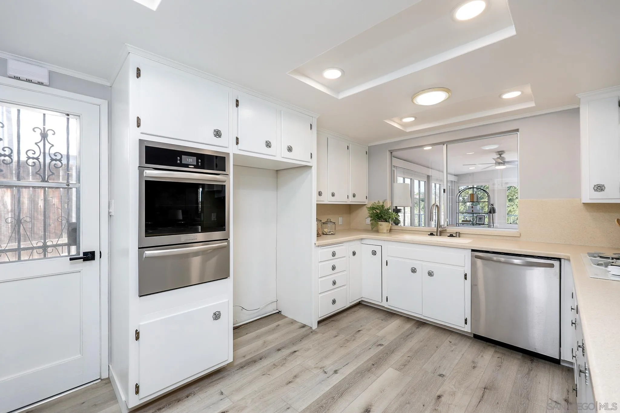 https://cdn.realtyfeed.com/cdn/127/260005928/7b1ba08addb1ca185c292746c07e135f.webp