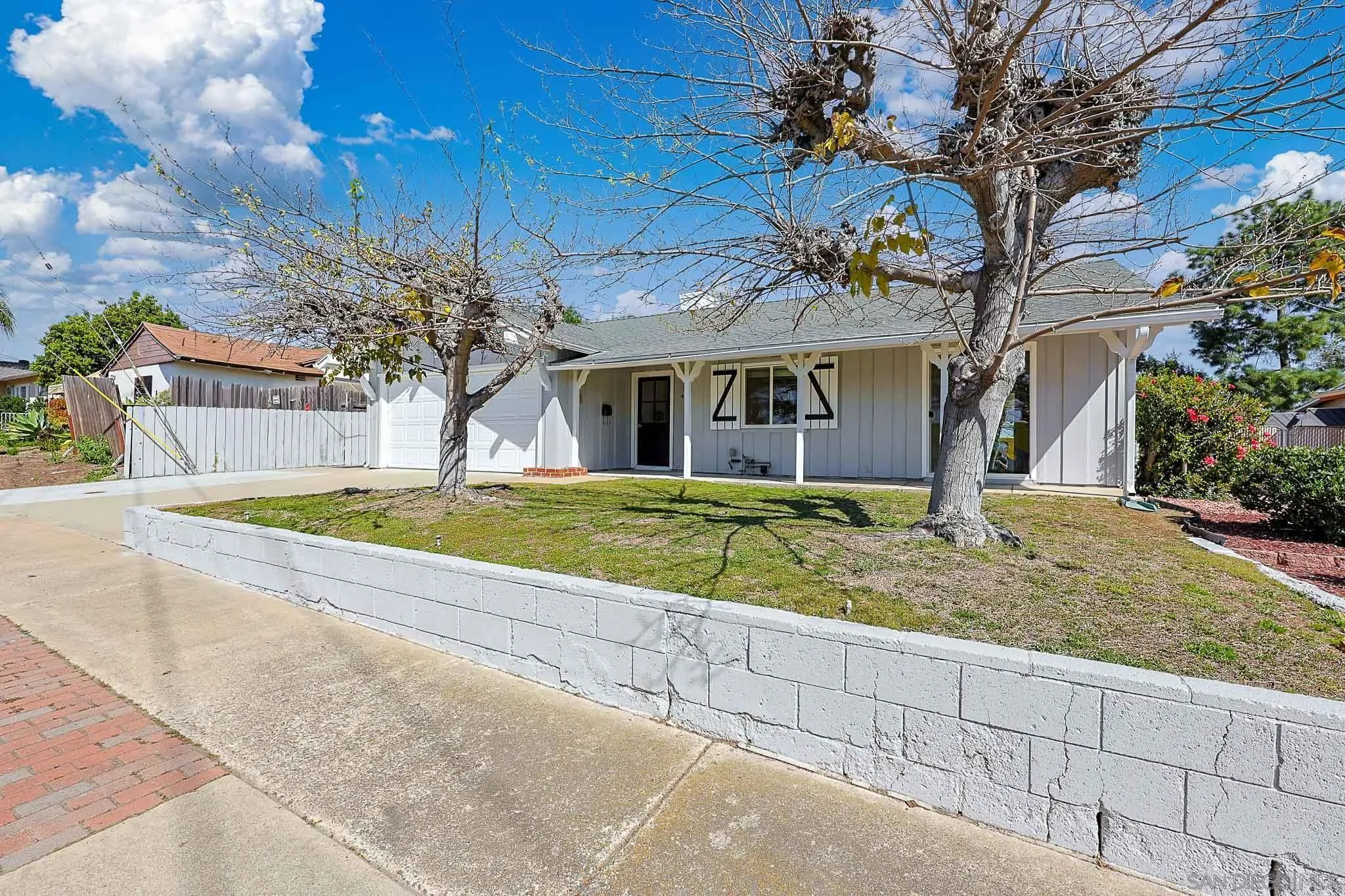 https://cdn.realtyfeed.com/cdn/127/260005928/d70def38fcb534ac7563e17aaede7af0.webp