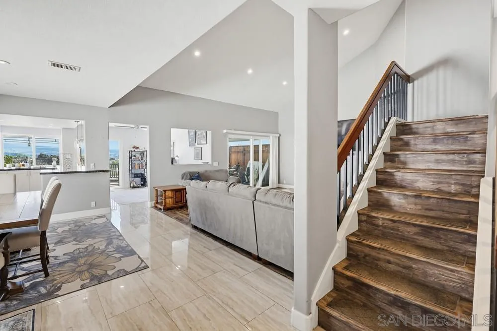 https://cdn.realtyfeed.com/cdn/127/260005931/1300bbe3a6115ce529d19bc6b3dd6141.webp