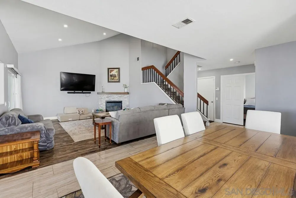 https://cdn.realtyfeed.com/cdn/127/260005931/1c75f621ab1e8d9cd8504e00d1149b6c.webp