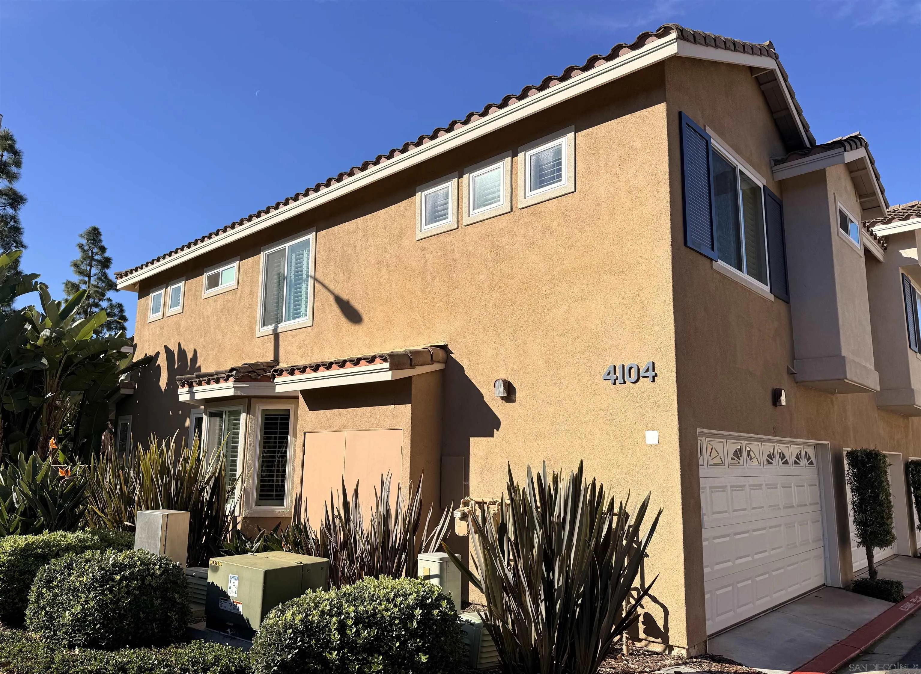 https://cdn.realtyfeed.com/cdn/127/260005933/0bab1a00cdf6250feb7747959c6d4e09.webp