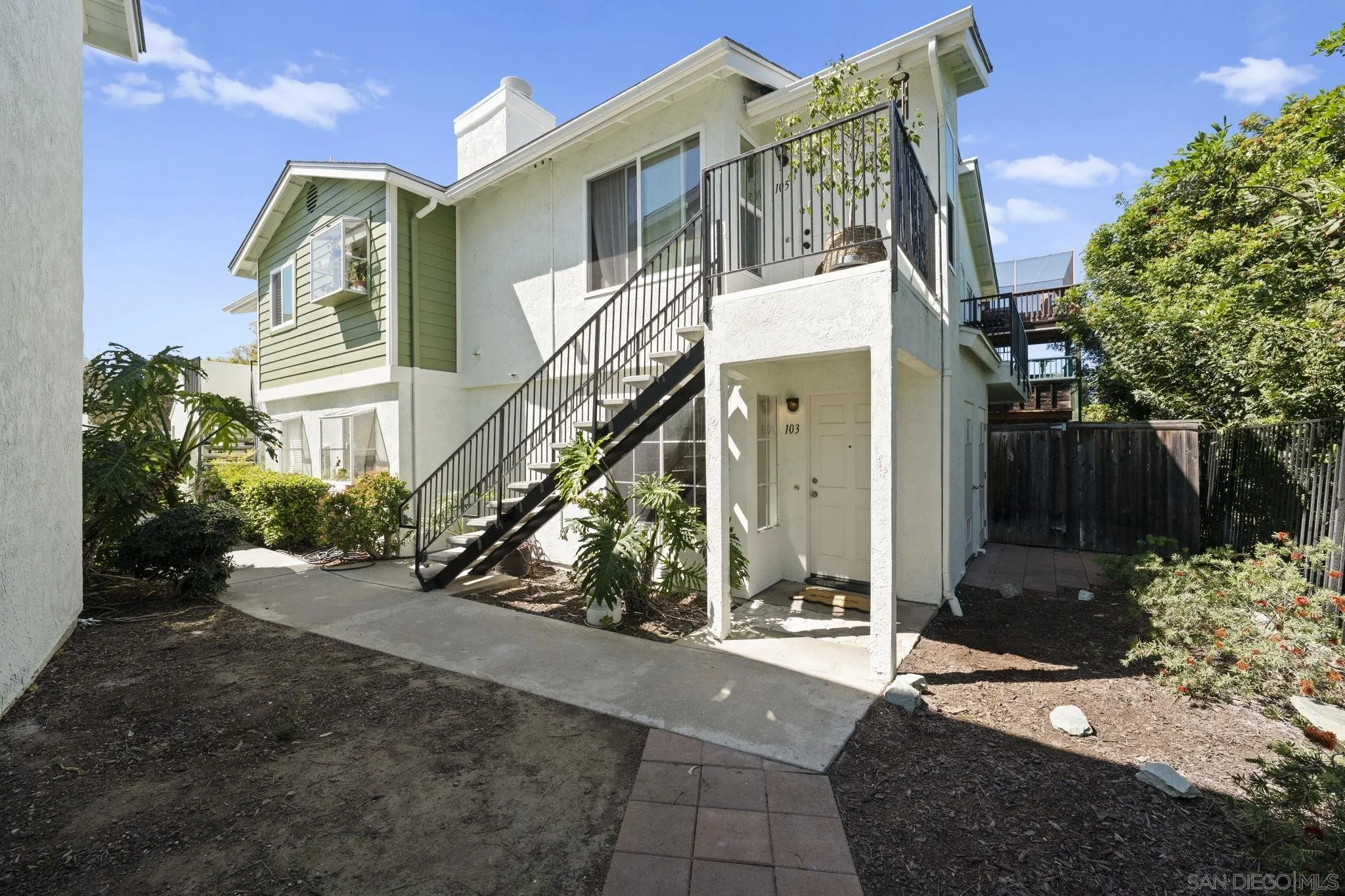 Photo #2: 260005934 Listing: Photo #2