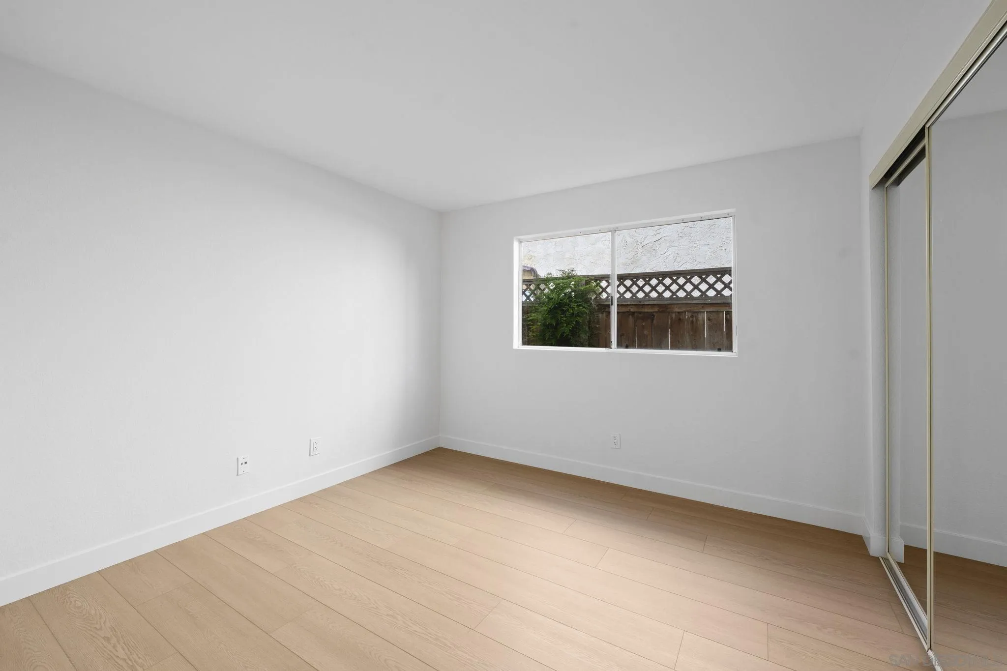 Photo #11: 260005934 Listing: Photo #11