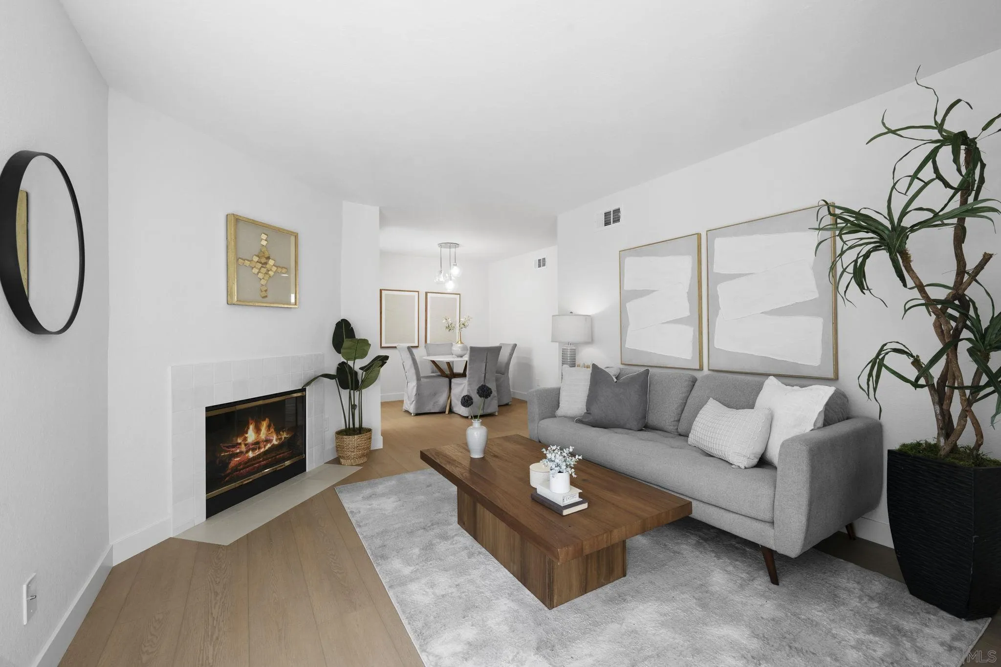 Photo #1: 260005934 Listing: Photo #1