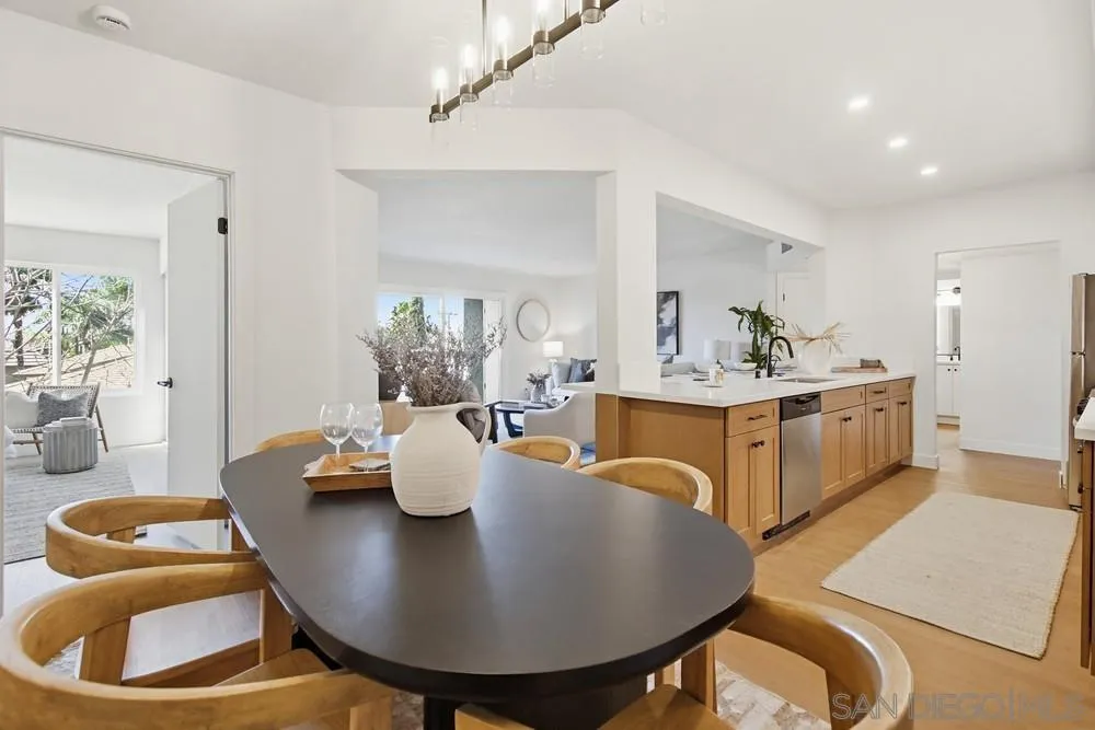 Photo #12: 260005936 Listing: Photo #12