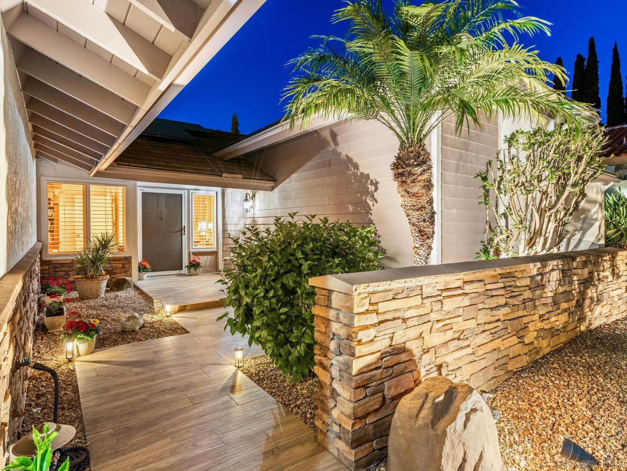 https://cdn.realtyfeed.com/cdn/127/260005937/61d4ca75b69c430edeaa55fd75ef11a3.webp