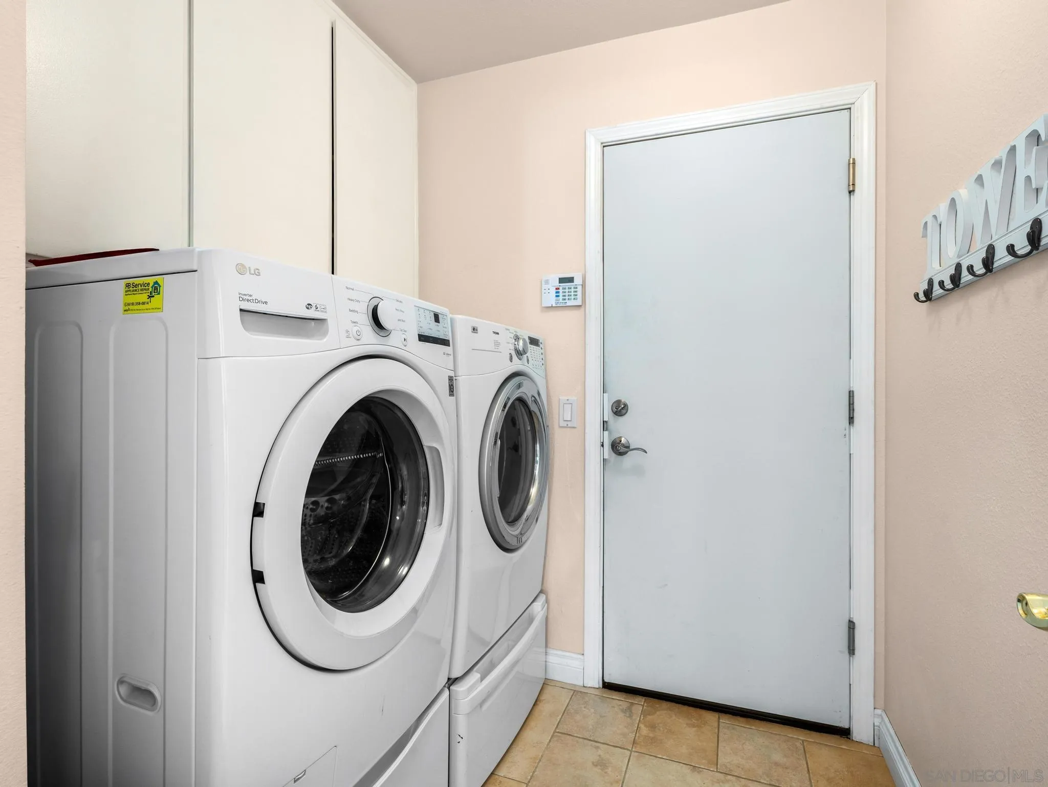 https://cdn.realtyfeed.com/cdn/127/260005937/6ed68e9fd4d7a4cbe056f00e3e368d35.webp
