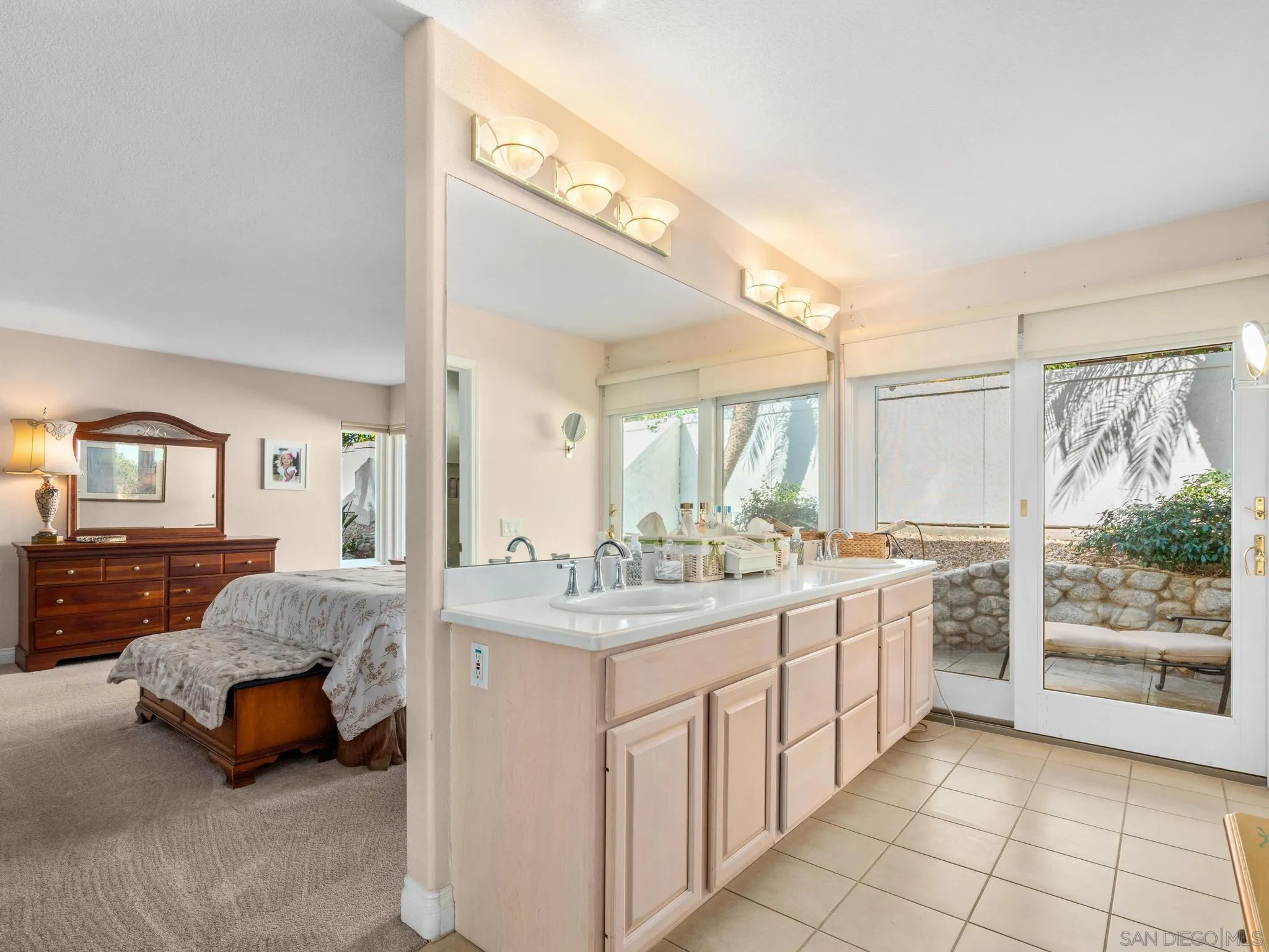 https://cdn.realtyfeed.com/cdn/127/260005937/c25a362a84ba3e3e3beb88eb7edc8778.webp