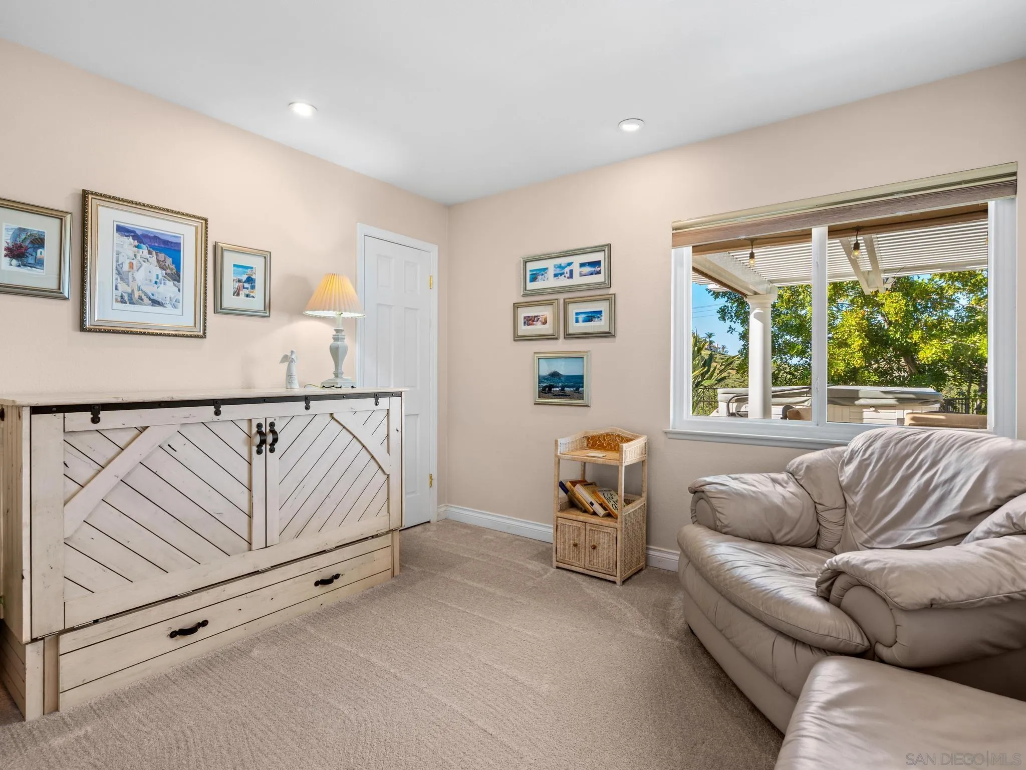 https://cdn.realtyfeed.com/cdn/127/260005937/d4fc34aa24d5206ce0f7c4a6a7211e3c.webp