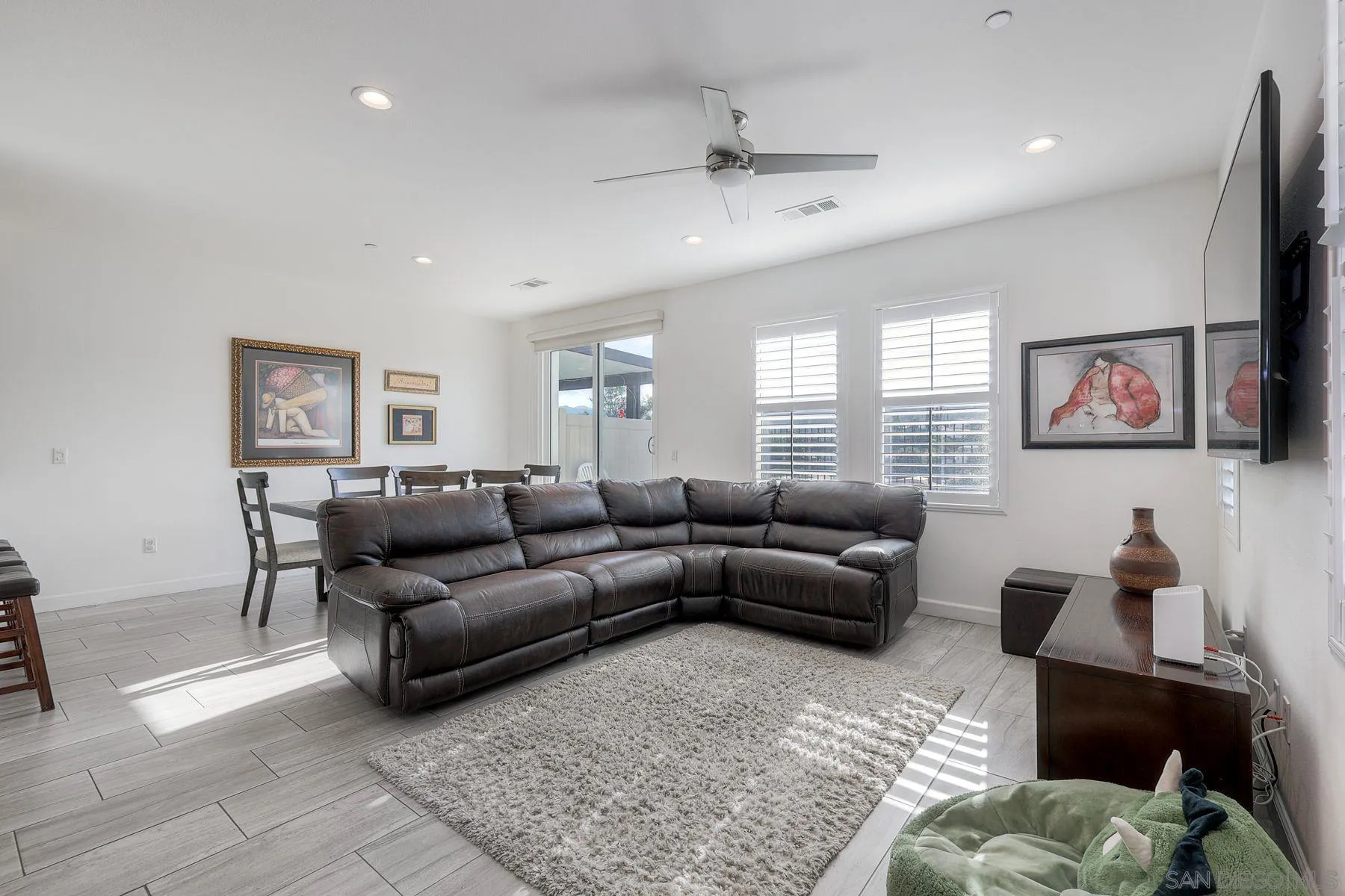 Photo #2: 260005939 Listing: Photo #2