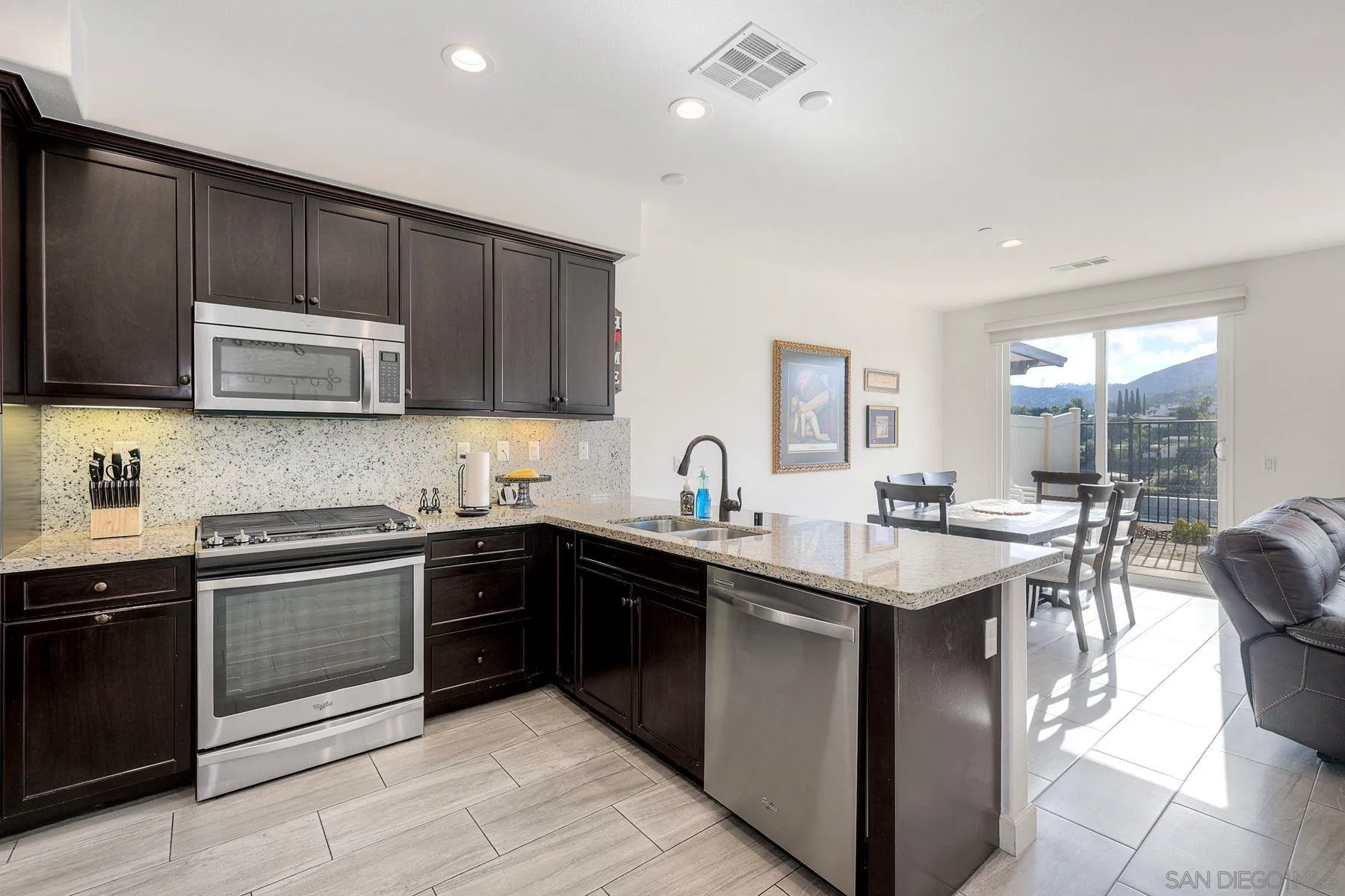 Photo #10: 260005939 Listing: Photo #10