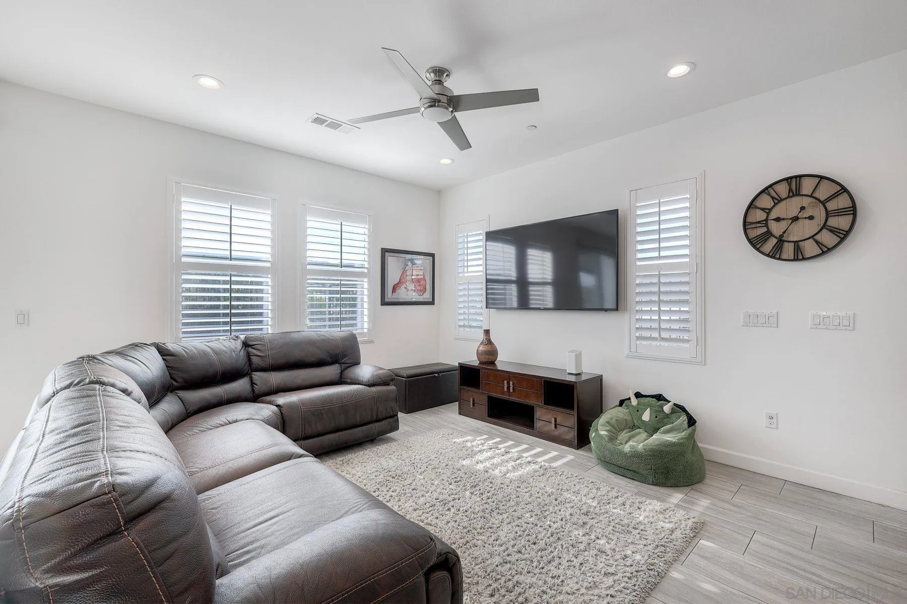 Photo #3: 260005939 Listing: Photo #3