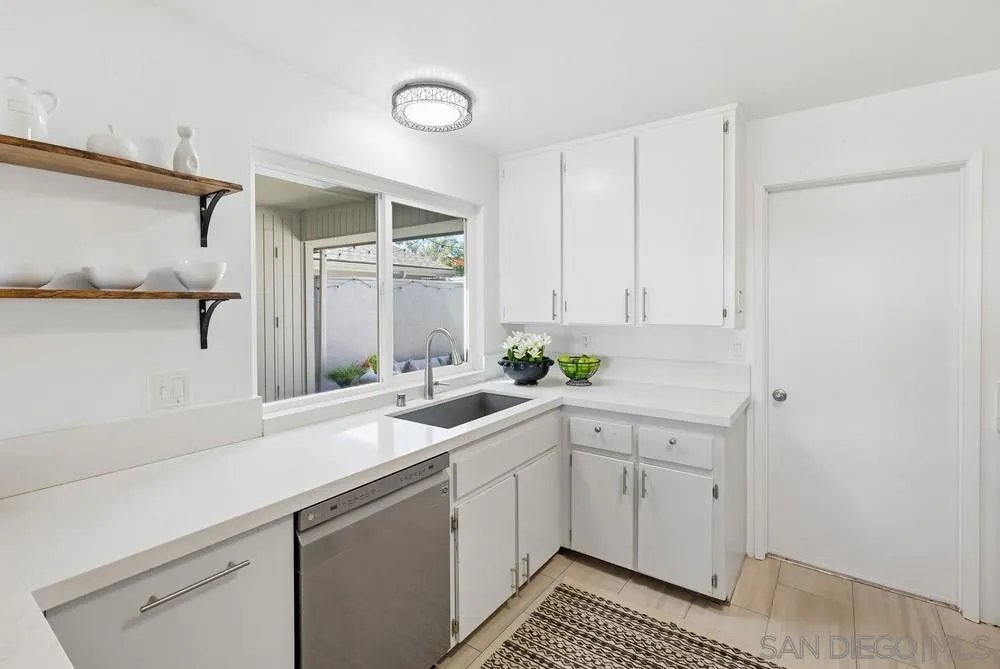 https://cdn.realtyfeed.com/cdn/127/260005950/040313972ec9f9eac9ca47fae630369f.webp
