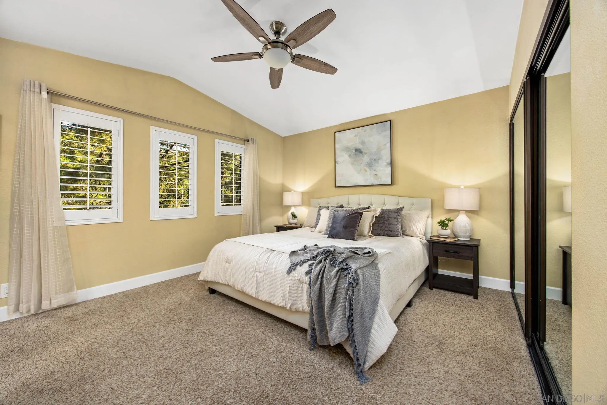 https://cdn.realtyfeed.com/cdn/127/260005956/5d72a5d5ef590c7769d5a56f512885c6.webp