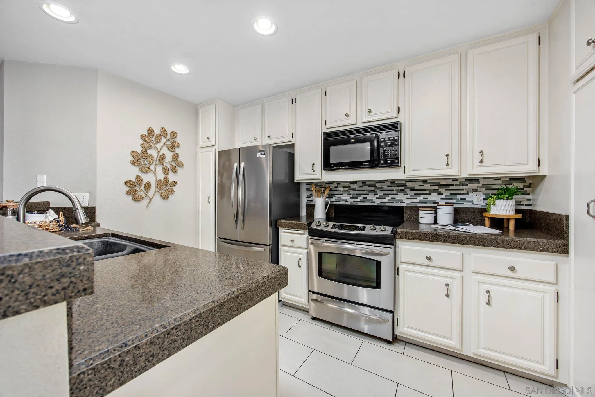 https://cdn.realtyfeed.com/cdn/127/260005956/724232cc328e1592b0081278b7f1da7d.webp