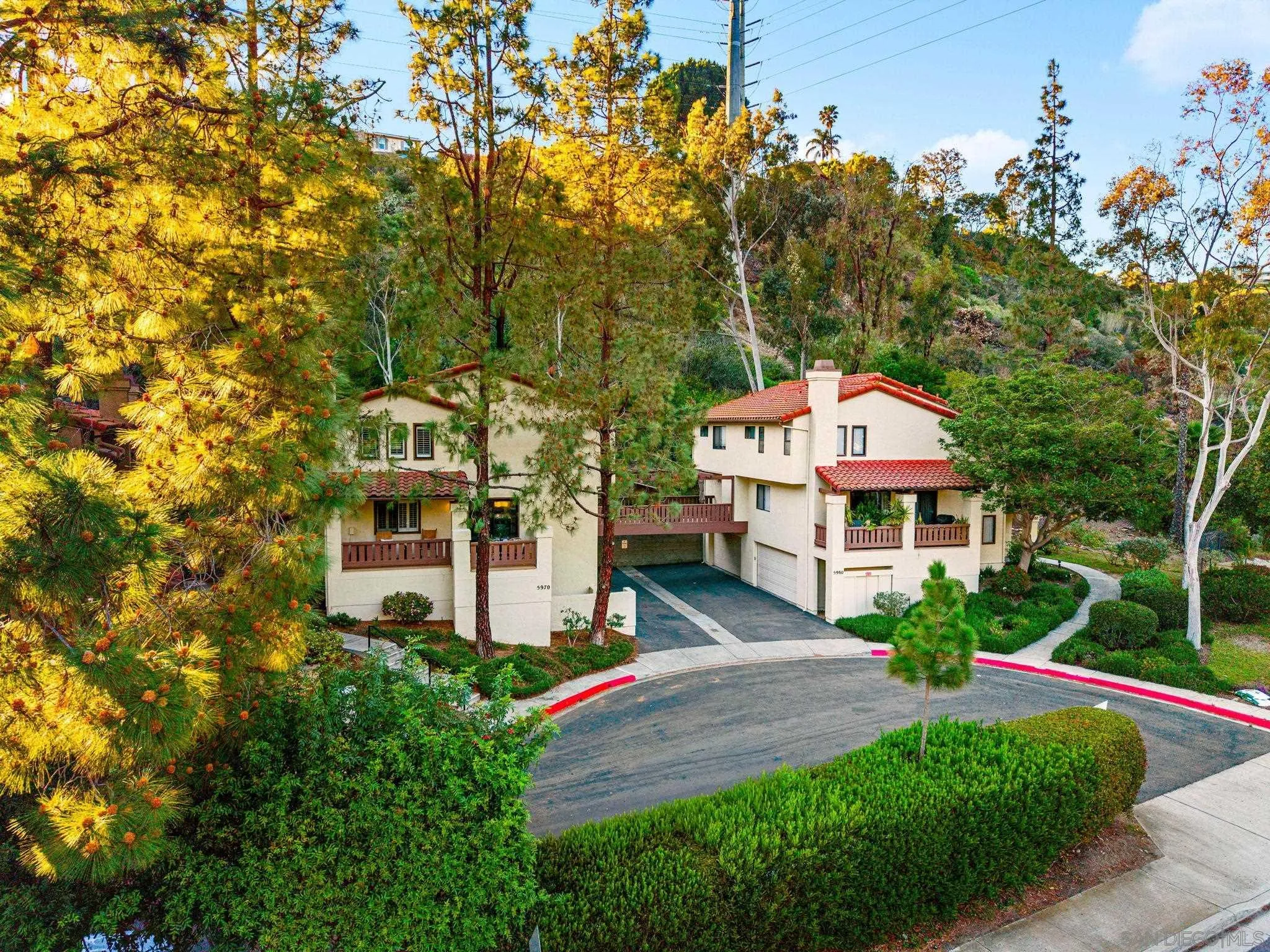https://cdn.realtyfeed.com/cdn/127/260005956/74cf388362b152177f1f57b303a21649.webp