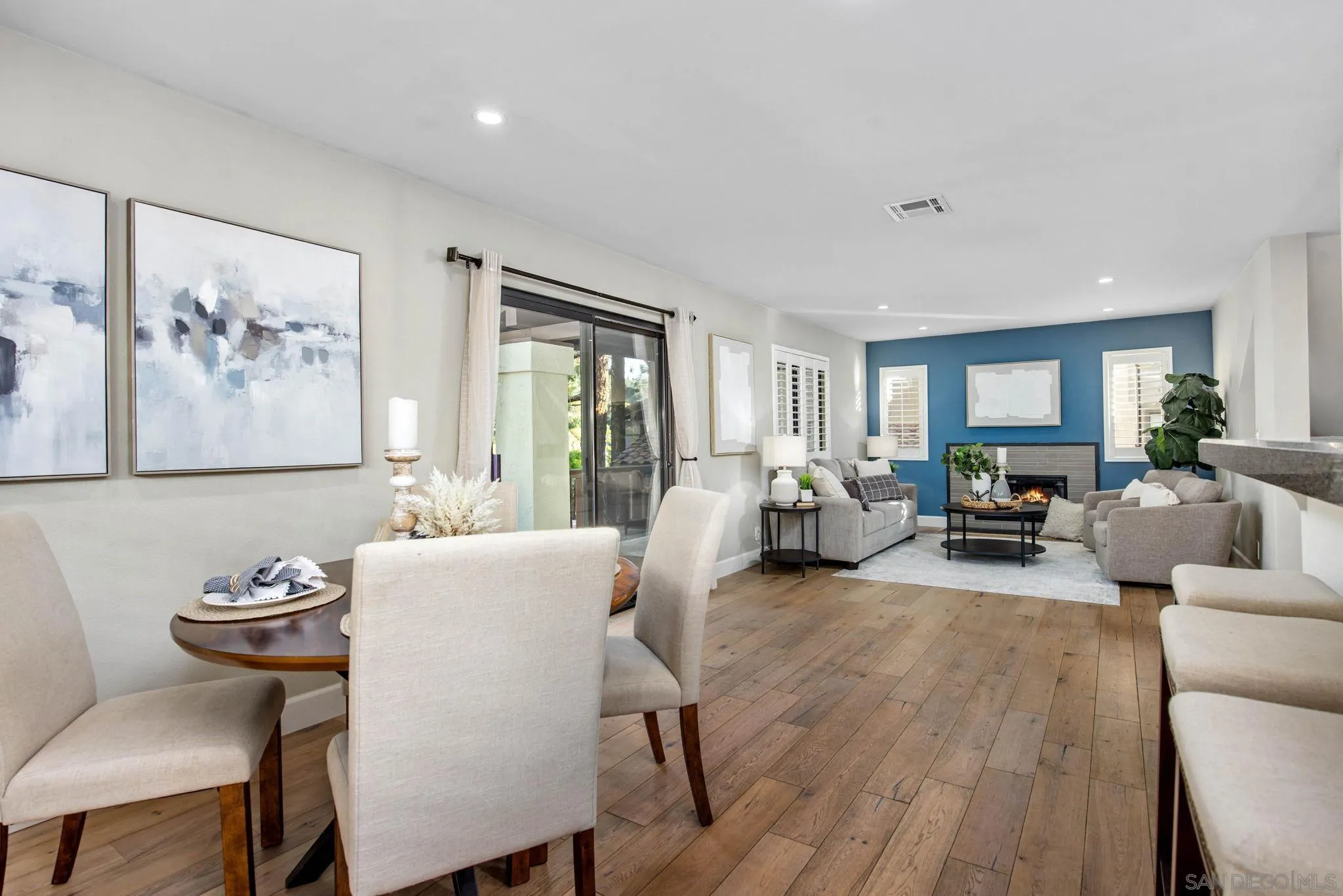 https://cdn.realtyfeed.com/cdn/127/260005956/81ad7258f588a8f4bb1d72d186dba5a5.webp