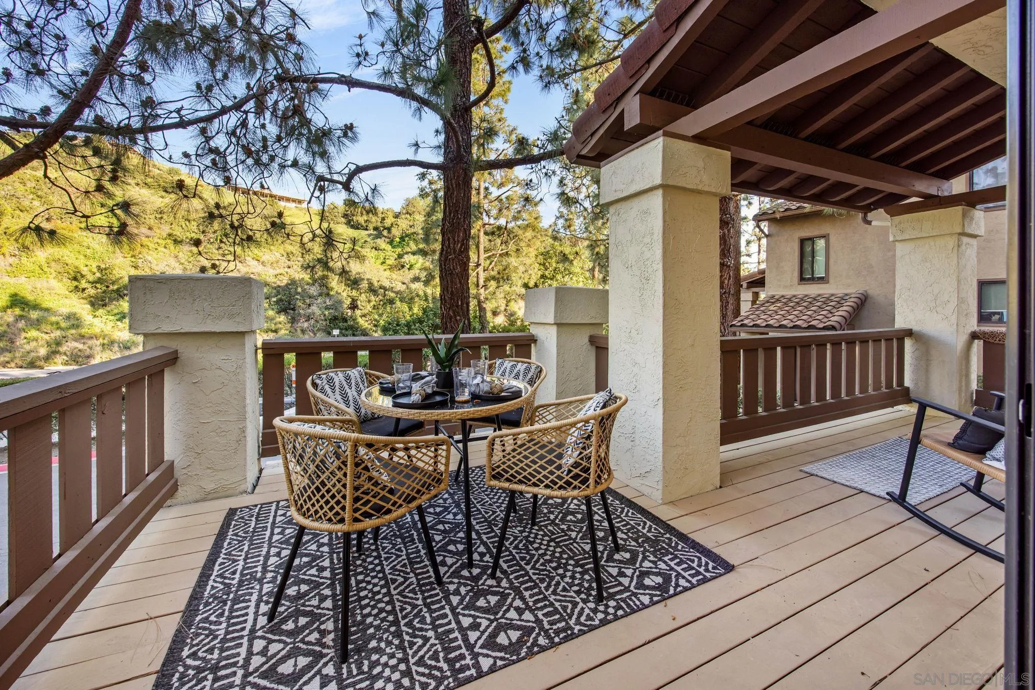 https://cdn.realtyfeed.com/cdn/127/260005956/99bc4b0e683fe057e46ade1512fb74b1.webp