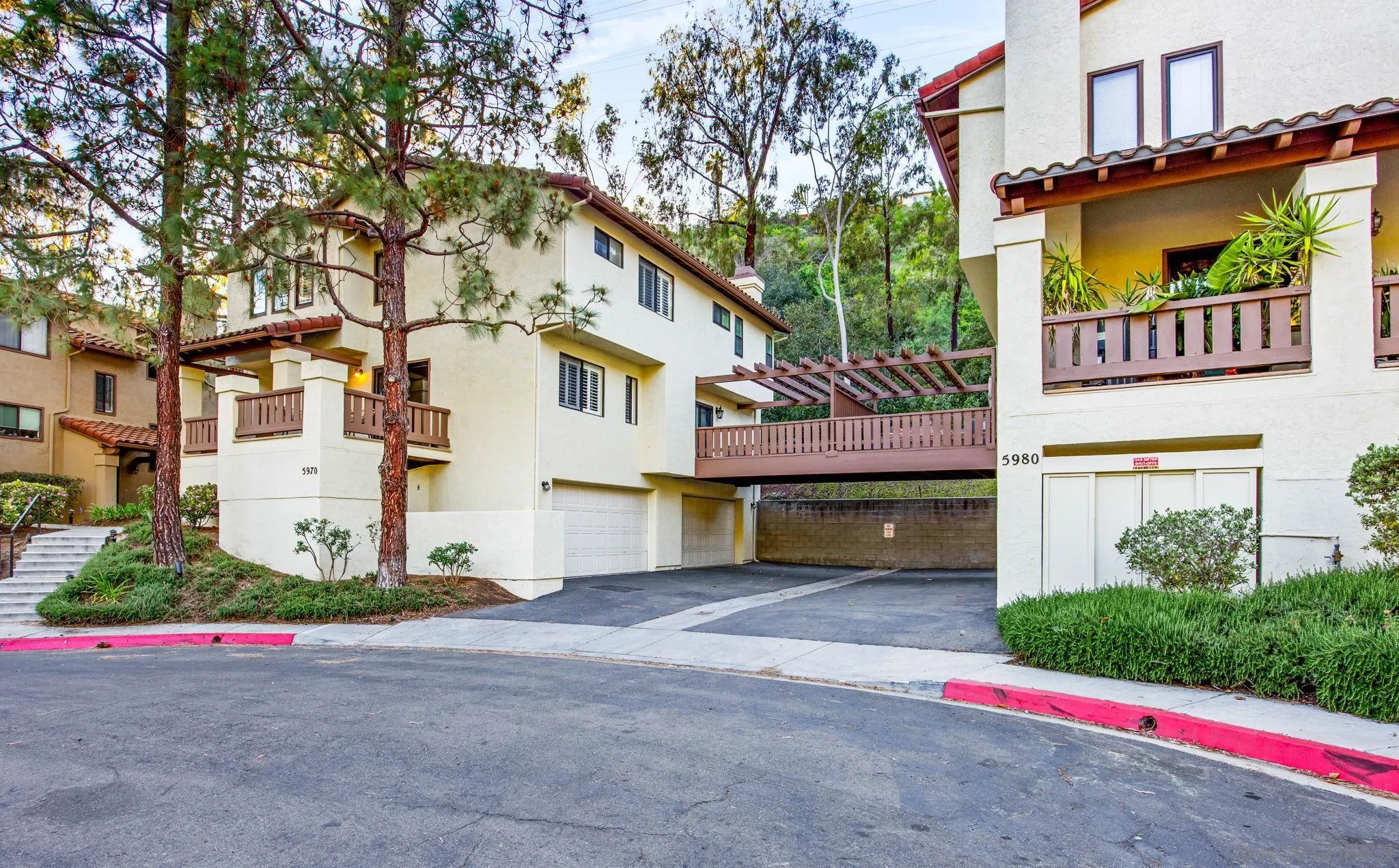 https://cdn.realtyfeed.com/cdn/127/260005956/d9fcfc5aecd972a66632ffd8bd299045.webp