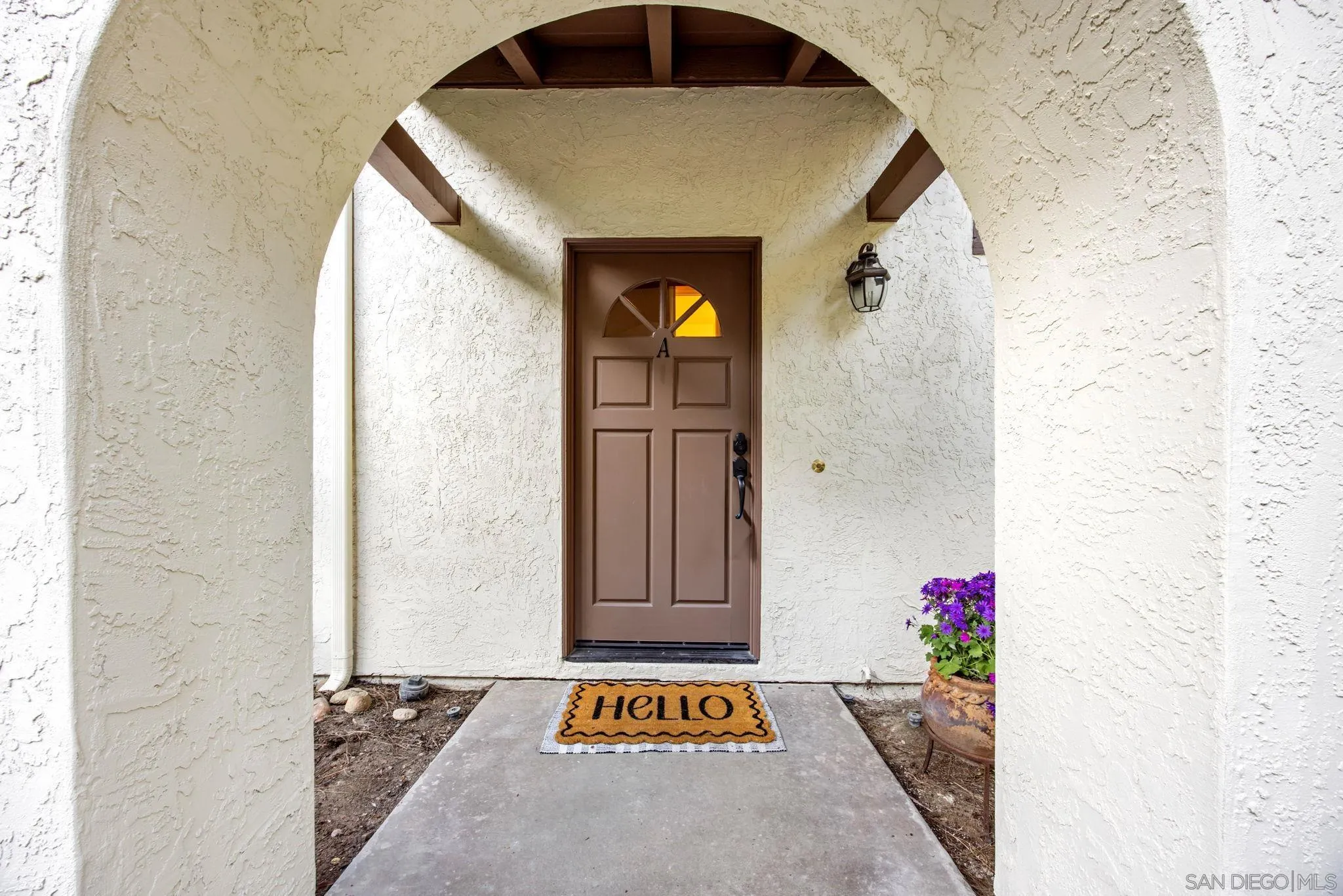https://cdn.realtyfeed.com/cdn/127/260005956/f2a0e722efccffe2a77b5ece94615313.webp