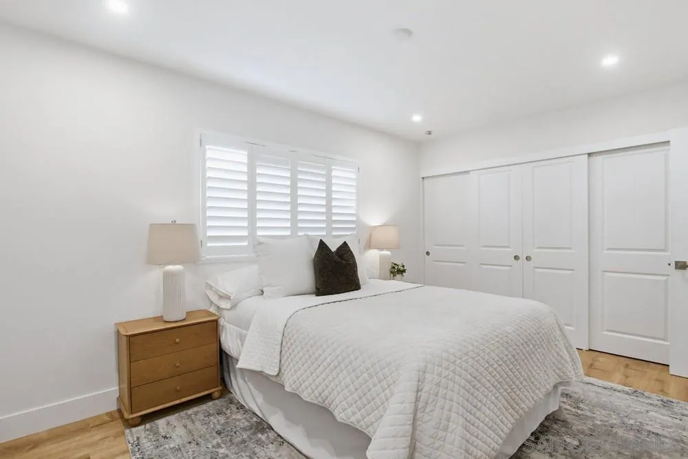 https://cdn.realtyfeed.com/cdn/127/260005957/564bd2927fa40232cd46aee6621a2d86.webp