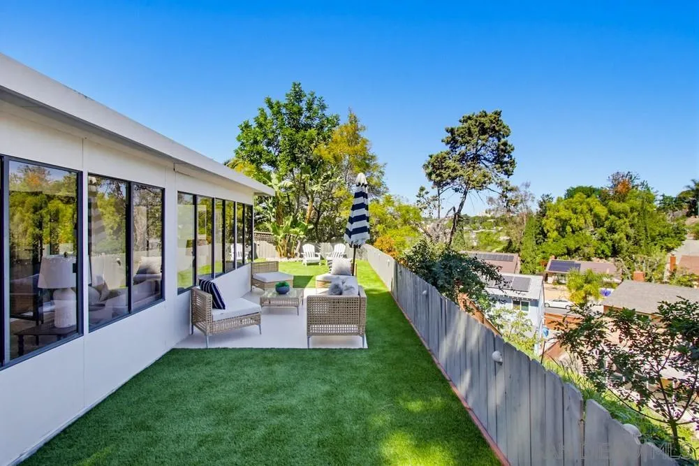 https://cdn.realtyfeed.com/cdn/127/260005957/7ce864e82f28f0aab5b8a288014cecc0.webp
