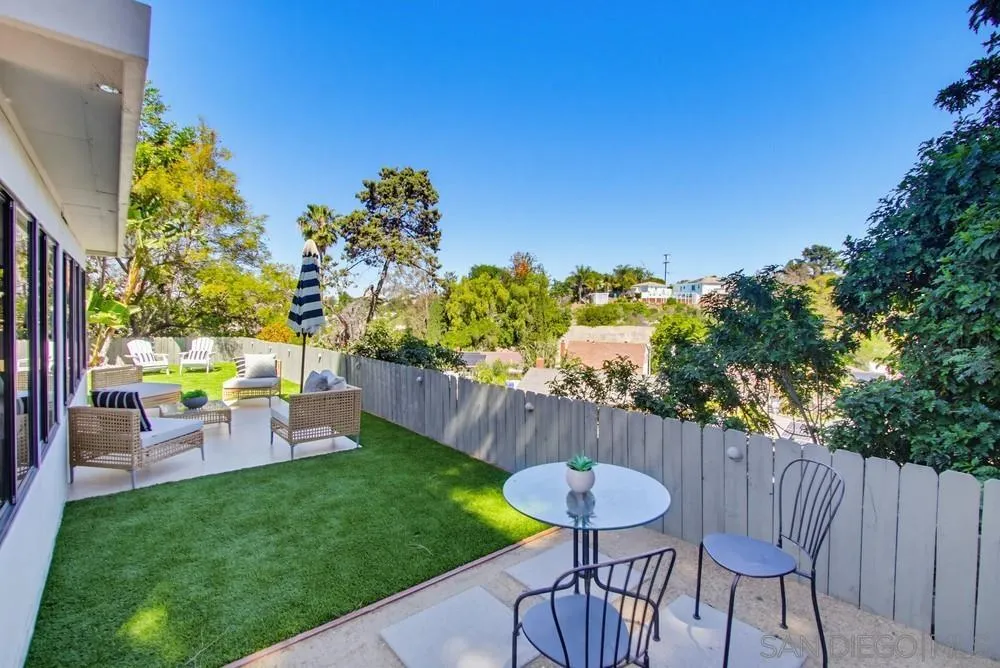https://cdn.realtyfeed.com/cdn/127/260005957/a2643f4ec3cb11d5d5acd2380dbbb46a.webp