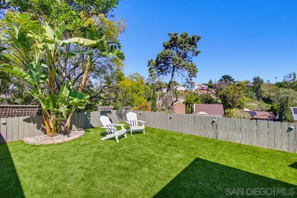 https://cdn.realtyfeed.com/cdn/127/260005957/f40e78e09b29ea6d3c6c5d915d3b44b2.webp