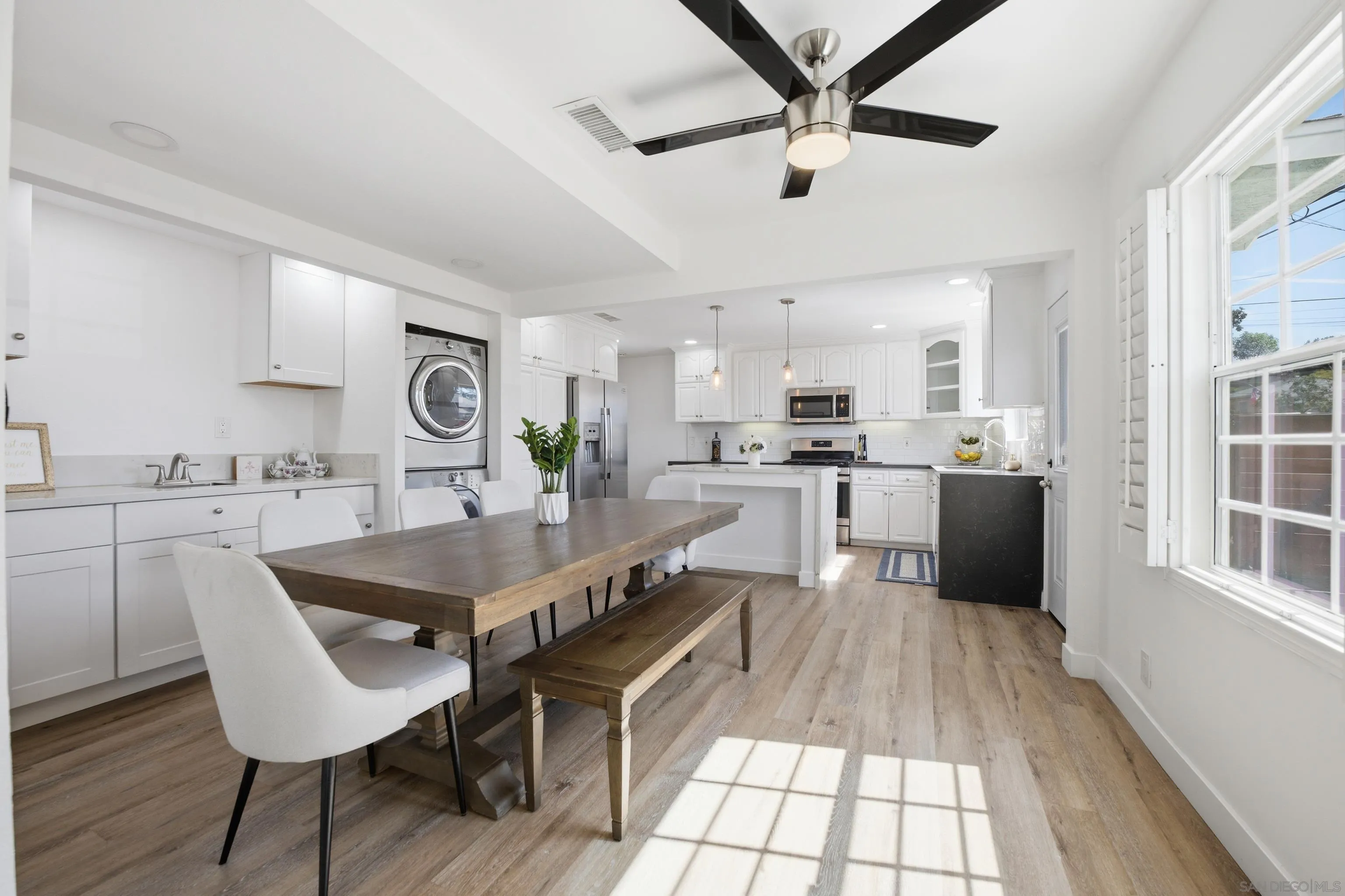 https://cdn.realtyfeed.com/cdn/127/260005961/bb561d9891f315d4dc66b64502fb3ab0.webp