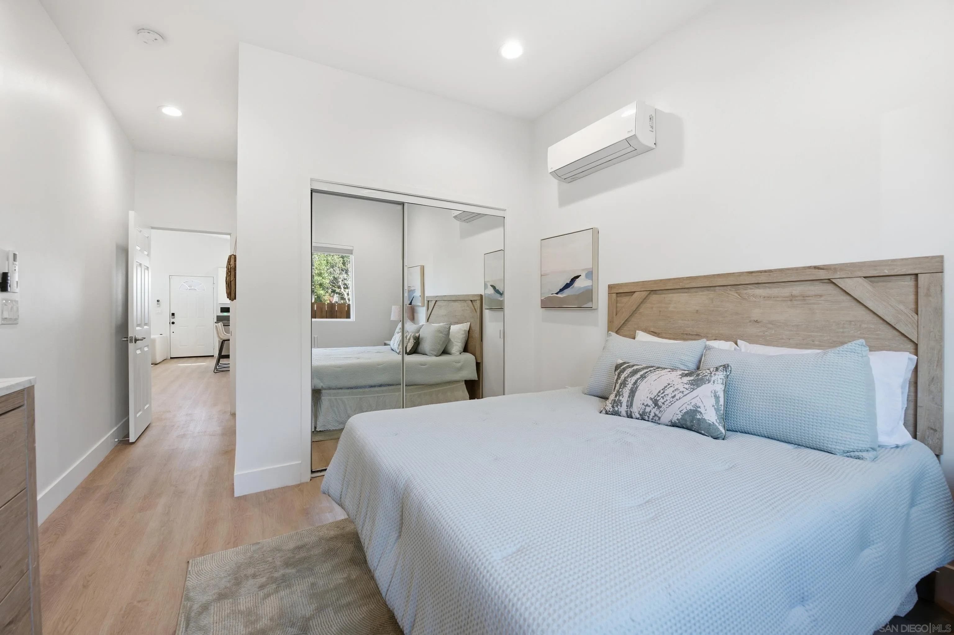 https://cdn.realtyfeed.com/cdn/127/260005961/cff8694862888cf653aa3a73c02e6d9f.webp