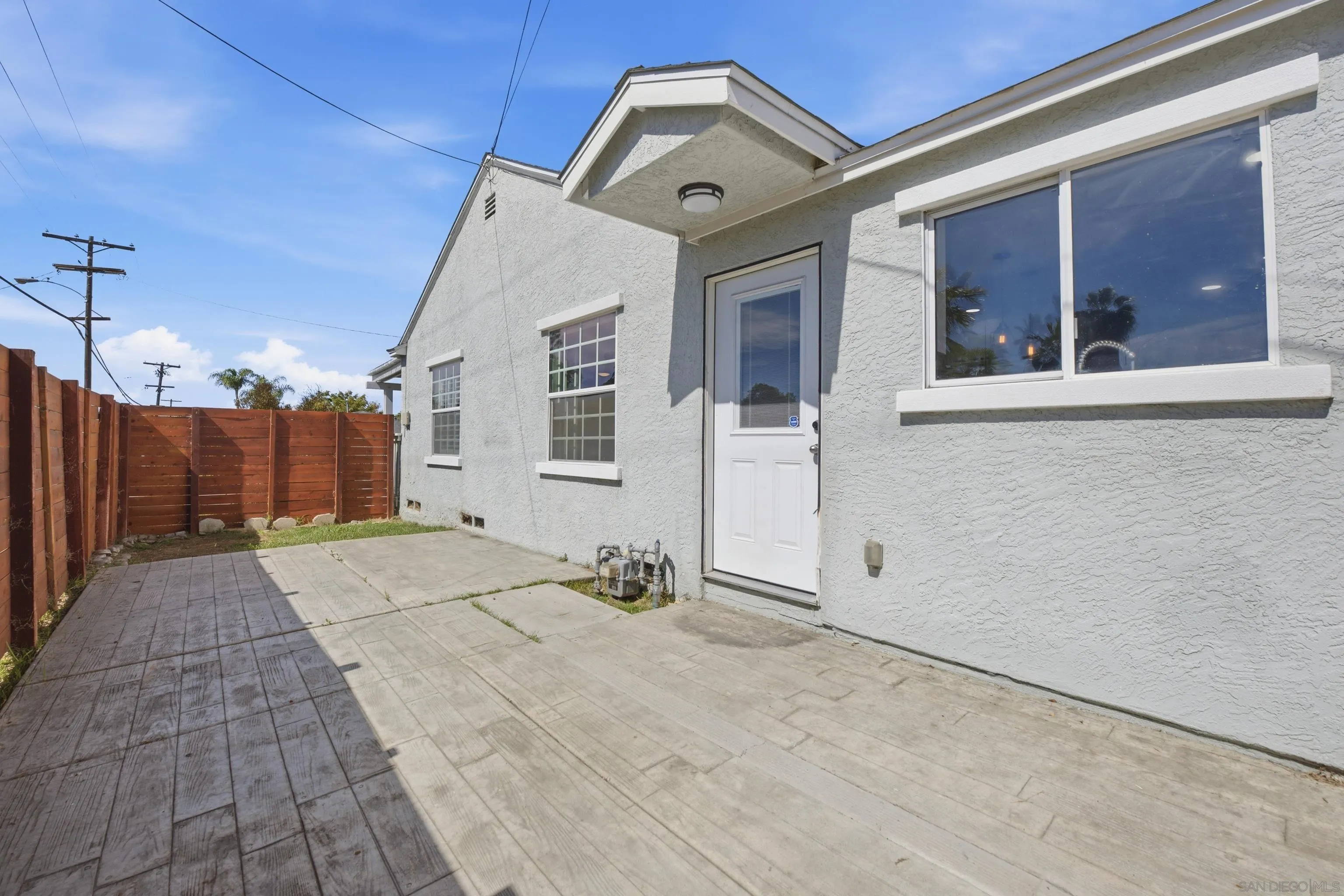 https://cdn.realtyfeed.com/cdn/127/260005961/f96aafdef620d55fa852092706520203.webp