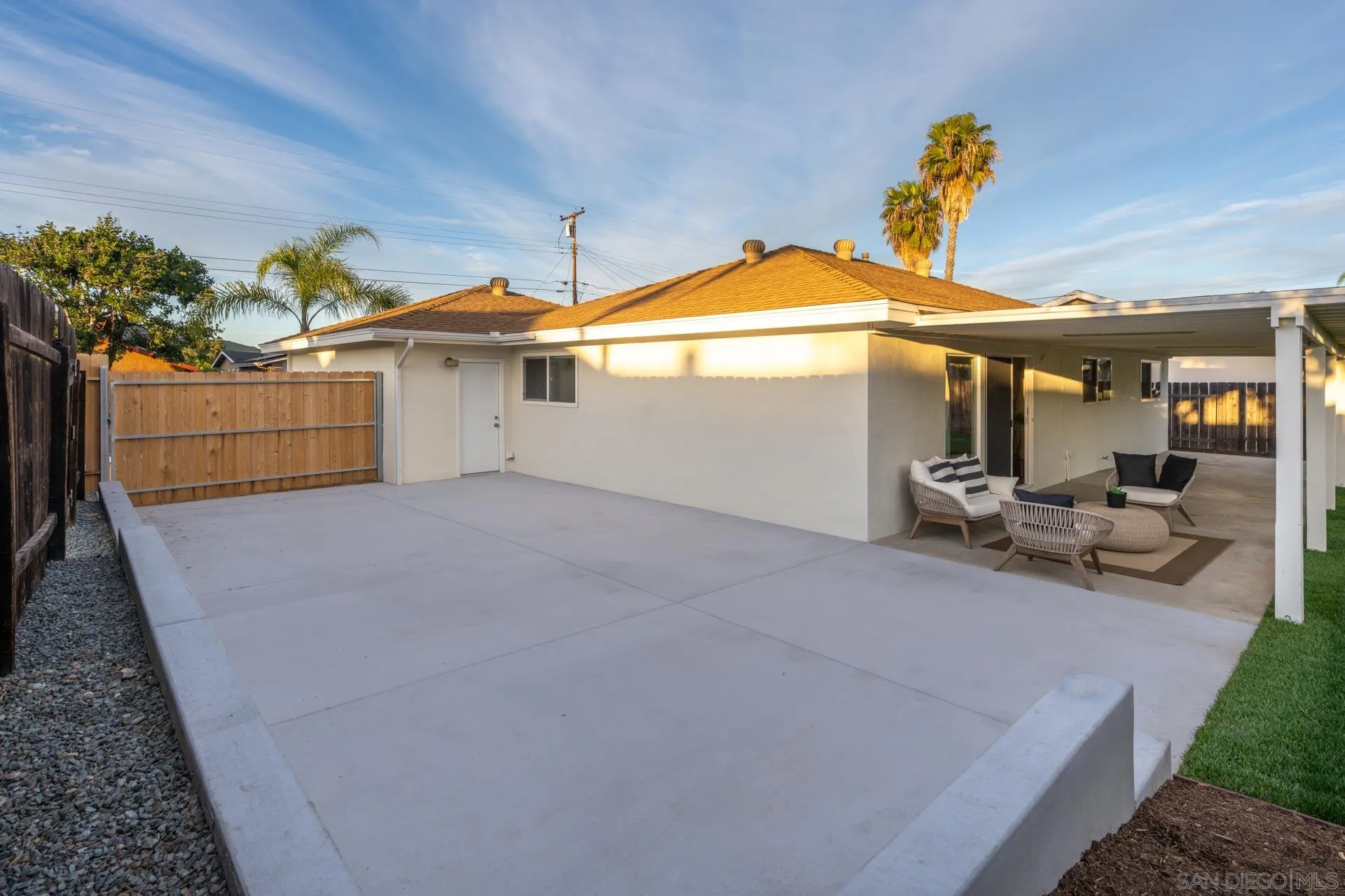 https://cdn.realtyfeed.com/cdn/127/260005964/73904437991a6768780335a16c547495.webp