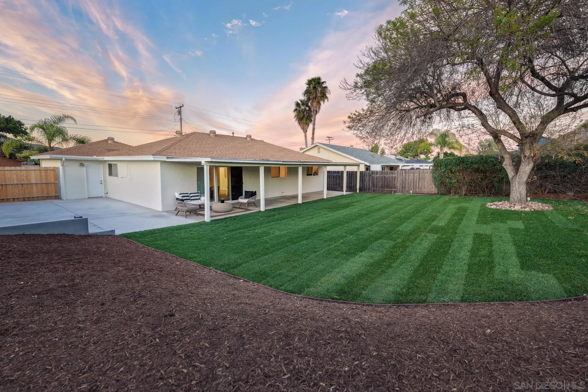 https://cdn.realtyfeed.com/cdn/127/260005964/7ca85b4feab8ed66961daa5c08767ffe.webp