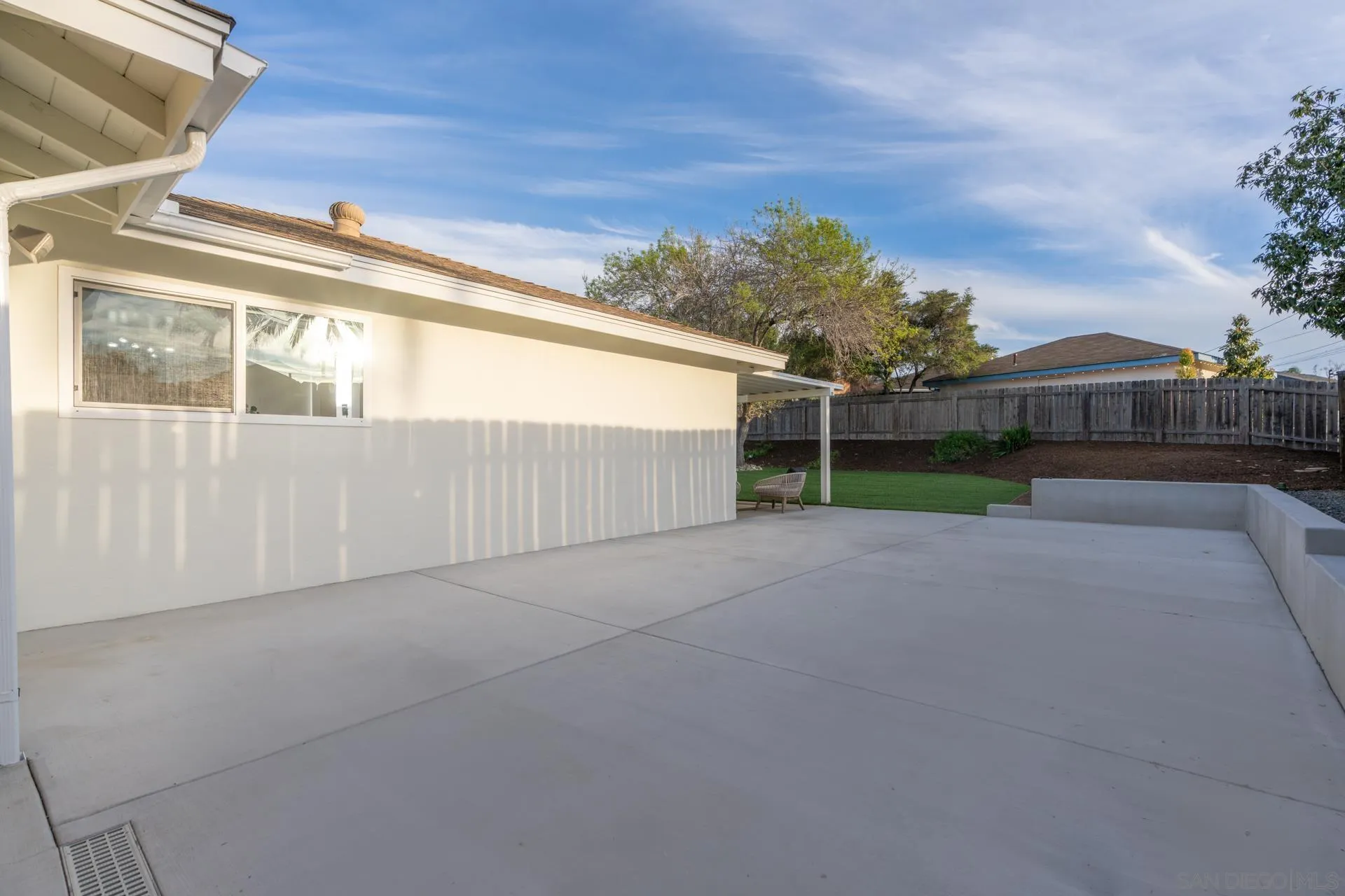 https://cdn.realtyfeed.com/cdn/127/260005964/7e40000703f866448ddb3d71a6c68380.webp