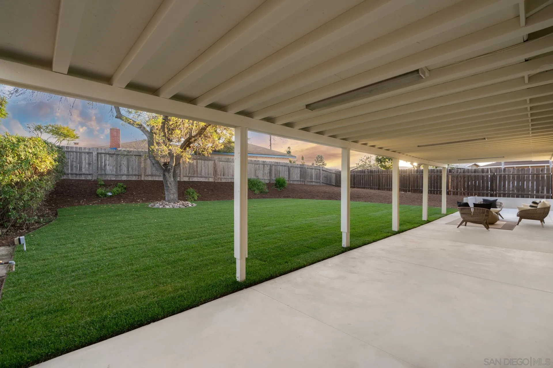 https://cdn.realtyfeed.com/cdn/127/260005964/d57a4ab21282e1154d7453d818c41d87.webp