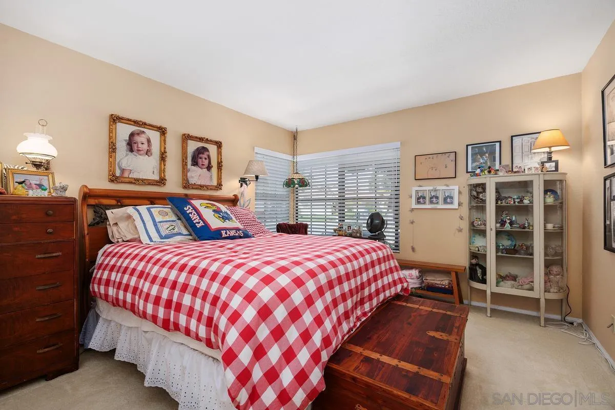 https://cdn.realtyfeed.com/cdn/127/260005974/88dda2367be2f4d98391ee7ba8a15333.webp