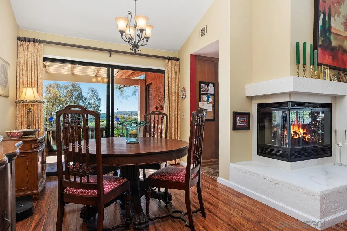 https://cdn.realtyfeed.com/cdn/127/260005974/b17b4825b18164e6ce4b33ce809a228f.webp