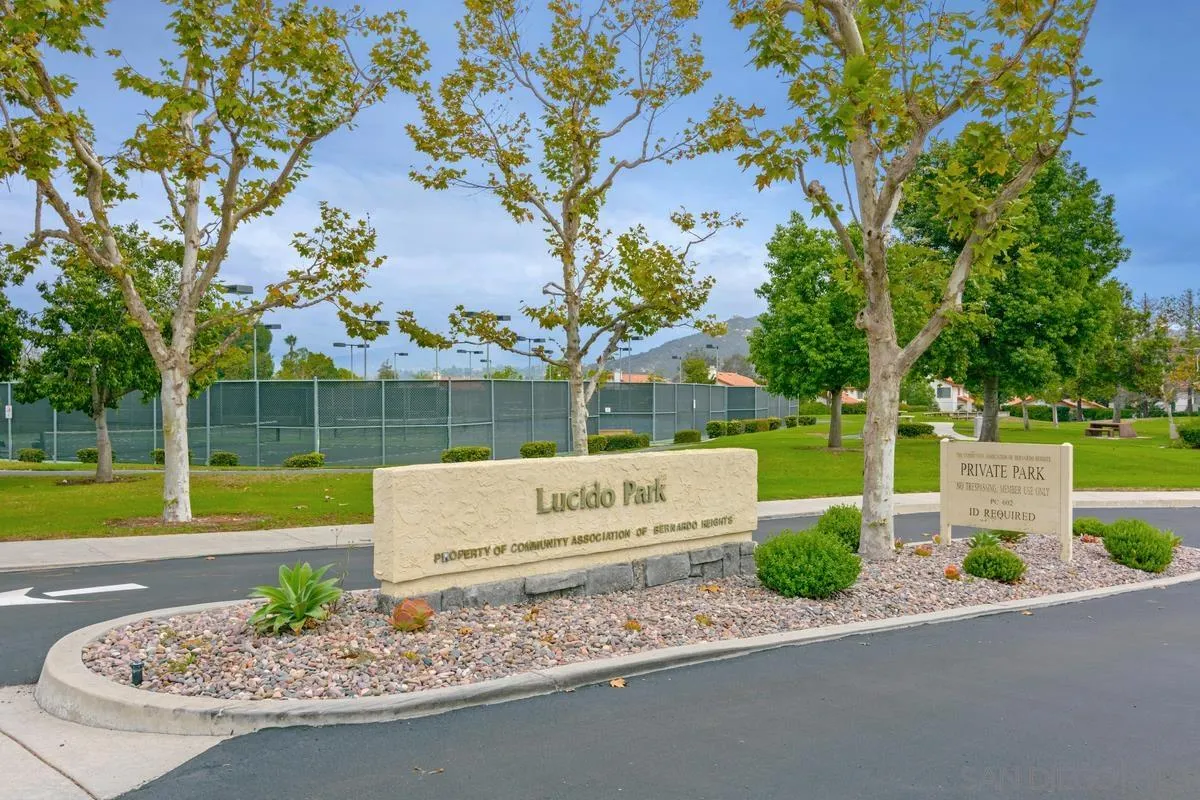 https://cdn.realtyfeed.com/cdn/127/260005974/d0be0343c2c27afab26fcfd14363dcba.webp